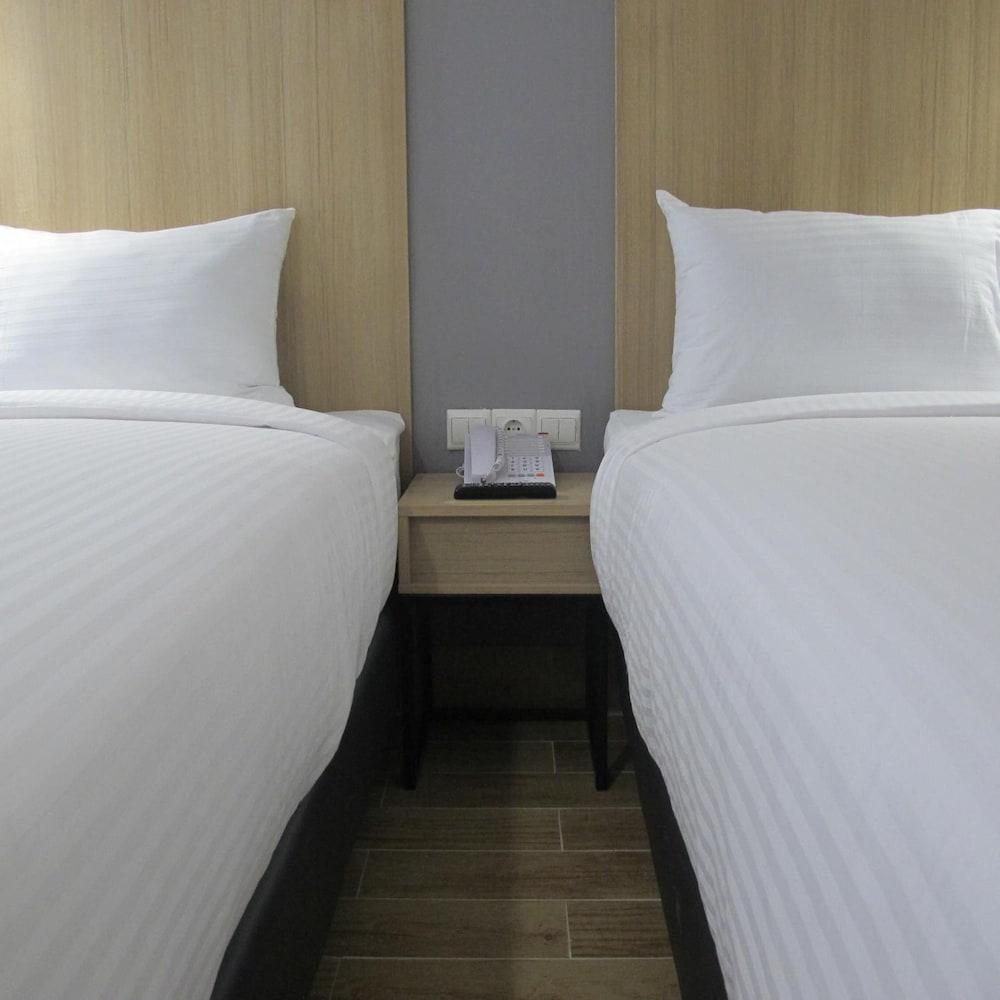 Hotel Citradream Tugu Yogyakarta Exteriör bild
